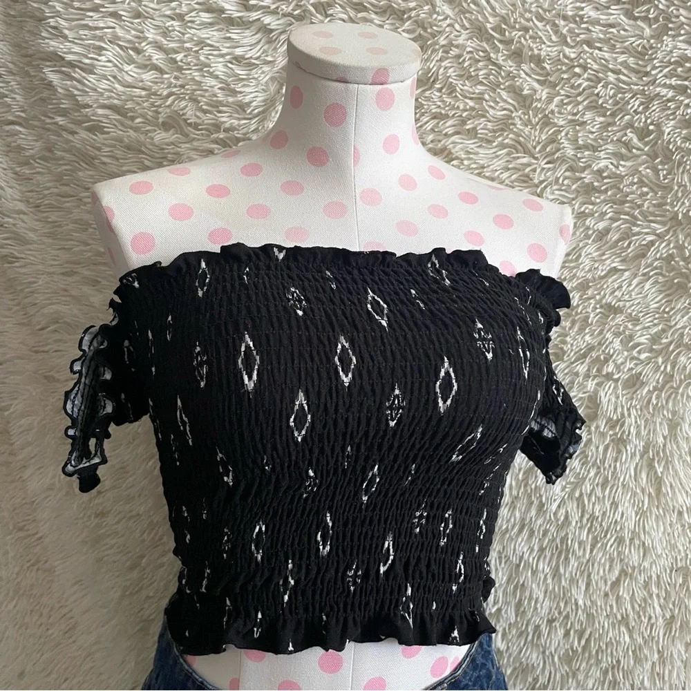 Off Shoulder Ruched top - Picture 1 of 4